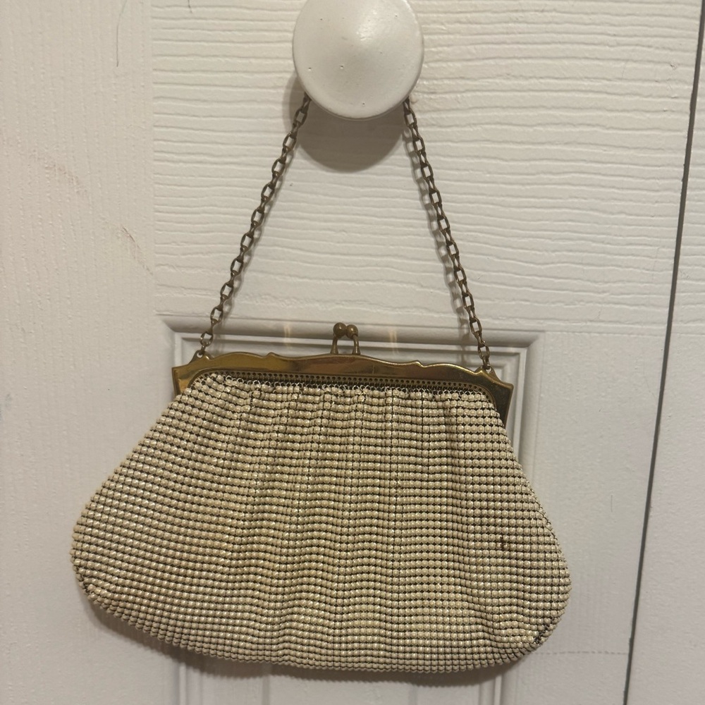Vintage Whiting and Davis handbag
